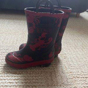 LL Bean kids rain boots size 7